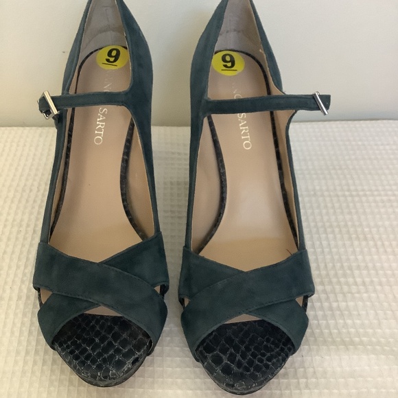 Franco Sarto Blue Suede and Snake Skin Shoe Like New Size 9 - Picture 3 of 8